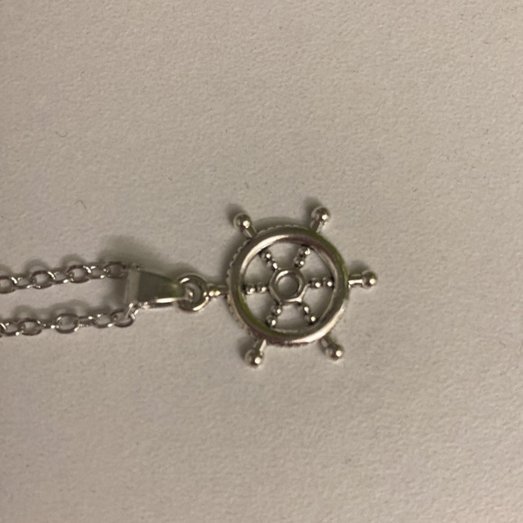 NWOT - New Effy Silvertone Necklace & Nautical Wheel Charm - Picture 3 of 9